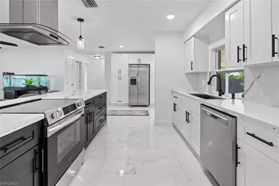 6055 Macbeth Ln, Fort Myers, FL 33908 - Photo 10