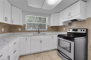 421 SE 24th Ave, Cape Coral, FL 33990 - Photo 4