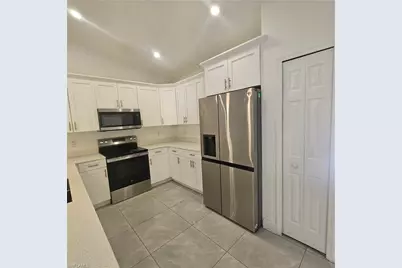4720 29th St SW, Lehigh Acres, FL 33973 - Photo 4
