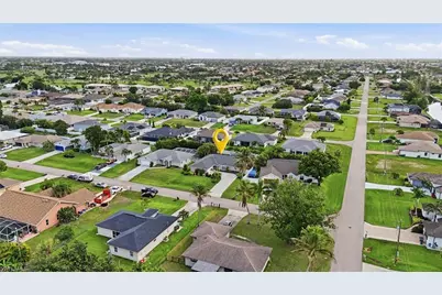 2233 SW 12th Pl, Cape Coral, FL 33991 - Photo 8