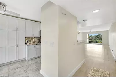 340 Horse Creek Dr #207, Naples, FL 34110 - Photo 10