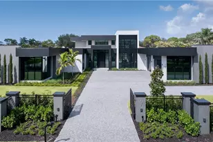 107 Myrtle Rd, Naples, FL 34108 - Photo 2