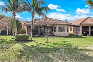 3224 Pacific Dr, Naples, FL 34119 - Photo 34