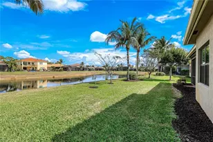 3224 Pacific Dr, Naples, FL 34119 - Photo 2
