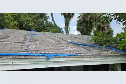 186 Crescent Lake Dr, North Fort Myers, FL 33917 - Photo 2