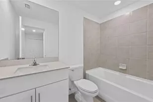 17525 Paradiso Wy, North Fort Myers, FL 33917 - Photo 8