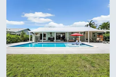 1268 Lake Shore Dr, Naples, FL 34103 - Photo 4