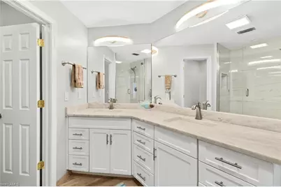 9101 Vanderbilt Dr #302, Naples, FL 34108 - Photo 14
