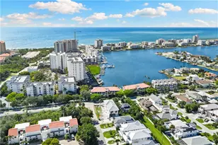 9101 Vanderbilt Dr, Naples, FL 34108 - Photo 22