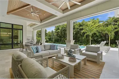 636 Fountainhead Ln, Naples, FL 34103 - Photo 42