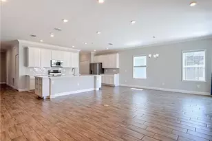 8792 Cascade Price Cir, North Fort Myers, FL 33917 - Photo 4