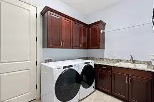 8386 Viale Cir, Naples, FL 34114 - Photo 32