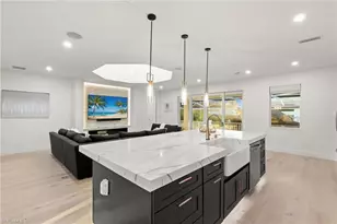 1794 Holiday Ln, Naples, FL 34104 - Photo 10