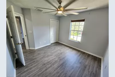 5201 Glenlivet Rd, Fort Myers, FL 33907 - Photo 10