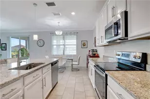 2122 Hamlin St, Naples, FL 34120 - Photo 16