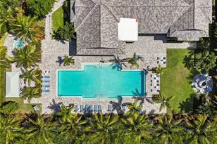 2567 Seychelles Dr, Naples, FL 34112 - Photo 32