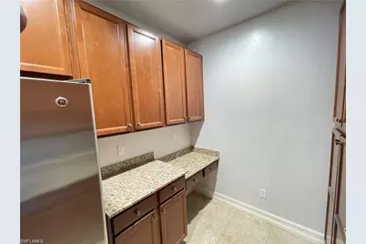 7818 Bristol Cir, Naples, FL 34120 - Photo 4