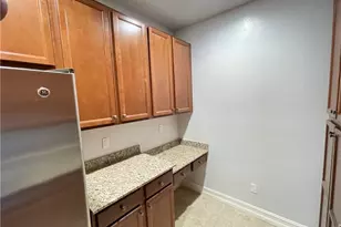 7818 Bristol Cir, Naples, FL 34120 - Photo 4