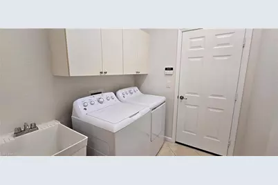 7856 Founders Cir, Naples, FL 34104 - Photo 20