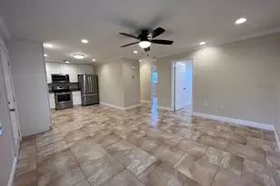 3325 Airport Rd N, Naples, FL 34105 - Photo 10