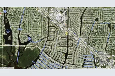 325 Glancy Ln NE, Port Charlotte, FL 33952 - Photo 2