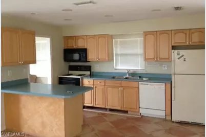 517 96th Ave N #A, Naples, FL 34108 - Photo 2