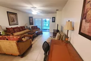 10709 Crossback Ln, Lehigh Acres, FL 33936 - Photo 4