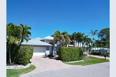3005 Coco Ave, Naples, FL 34112 - Photo 4