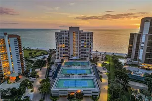 4301 Gulf Shore Blvd N, Naples, FL 34103 - Photo 32