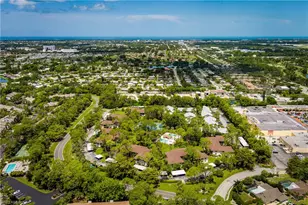 1733 Courtyard Way, Naples, FL 34112 - Photo 30