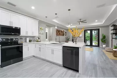 328 16th Ave NW, Naples, FL 34120 - Photo 14