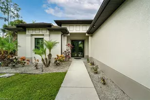 328 16th Ave NW, Naples, FL 34120 - Photo 2