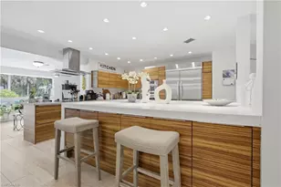150 Logan Blvd N, Naples, FL 34119 - Photo 6