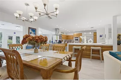 150 Logan Blvd N, Naples, FL 34119 - Photo 8