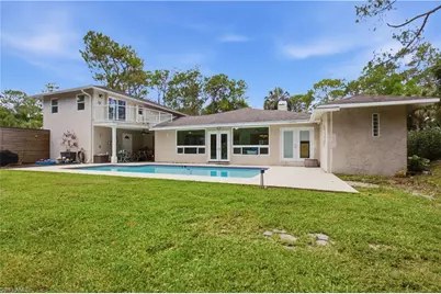 150 Logan Blvd N, Naples, FL 34119 - Photo 38