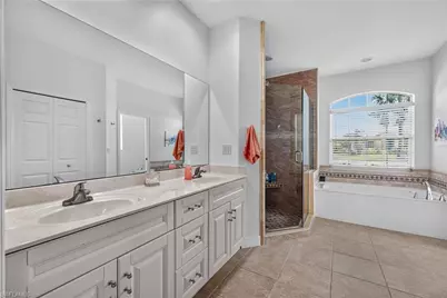 25020 Divot Dr, Bonita Springs, FL 34135 - Photo 20