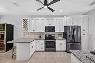 25020 Divot Dr, Bonita Springs, FL 34135 - Photo 10