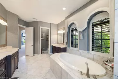 4149 Cortland Way, Naples, FL 34119 - Photo 32