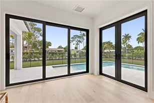 2200 11th St N, Naples, FL 34103 - Photo 32