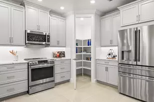 15340 Giardino Dr, Naples, FL 34114 - Photo 6