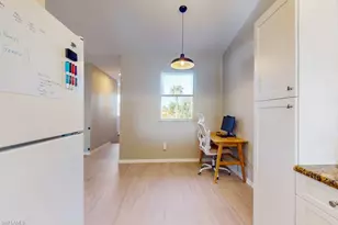 350 Robin Hood Cir, Naples, FL 34104 - Photo 10