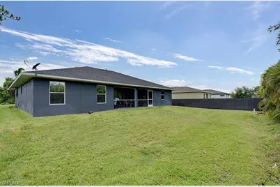 4105 NE 20th Pl, Cape Coral, FL 33909 - Photo 2