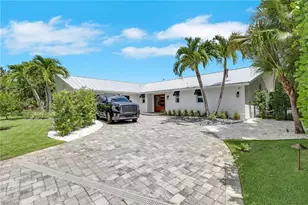 765 High Pines Dr, Naples, FL 34103 - Photo 28