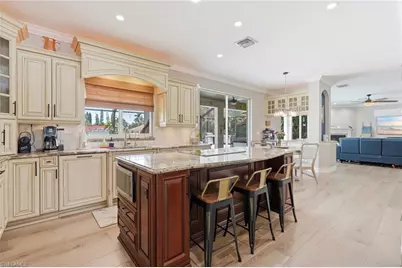 308 Wentworth Ct, Naples, FL 34104 - Photo 12
