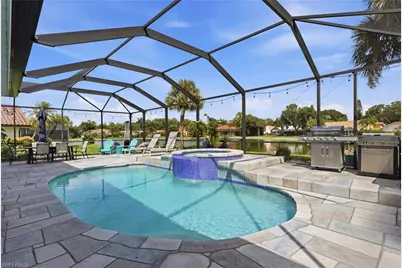 308 Wentworth Ct, Naples, FL 34104 - Photo 38