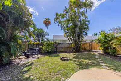 117 Big Springs Dr, Naples, FL 34113 - Photo 8
