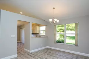 402 Emerald Bay Cir, Naples, FL 34110 - Photo 10