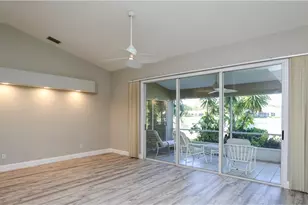 402 Emerald Bay Cir, Naples, FL 34110 - Photo 22