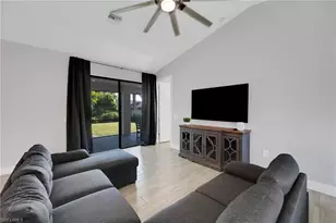 4618 Catalina Ln, Bonita Springs, FL 34134 - Photo 4