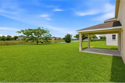 10365 Canal Brook Ln, Lehigh Acres, FL 33936 - Photo 34